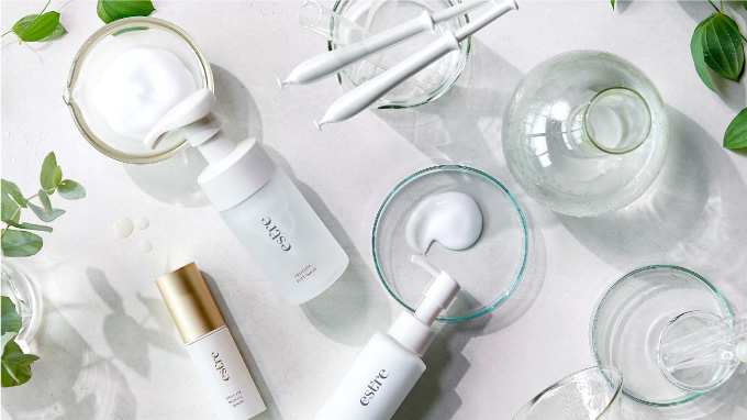 婦人科学発想のセルフケアブランド「est’re」のブランドコンセプト開発およびパッケージデザイン開発